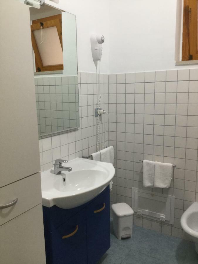 Residence I Faraglioni Mattinata Luaran gambar
