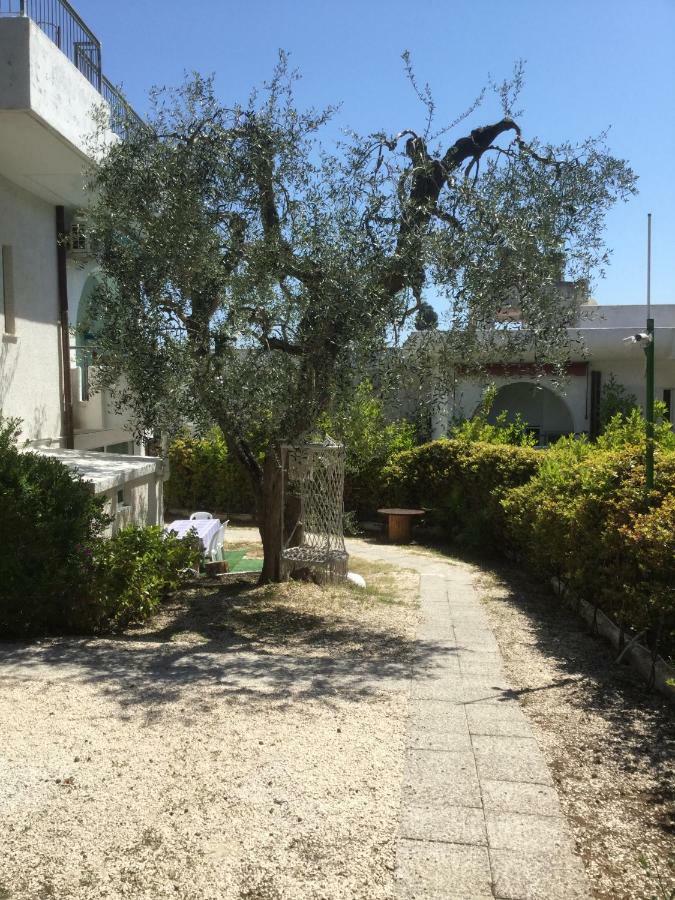 Residence I Faraglioni Mattinata Luaran gambar
