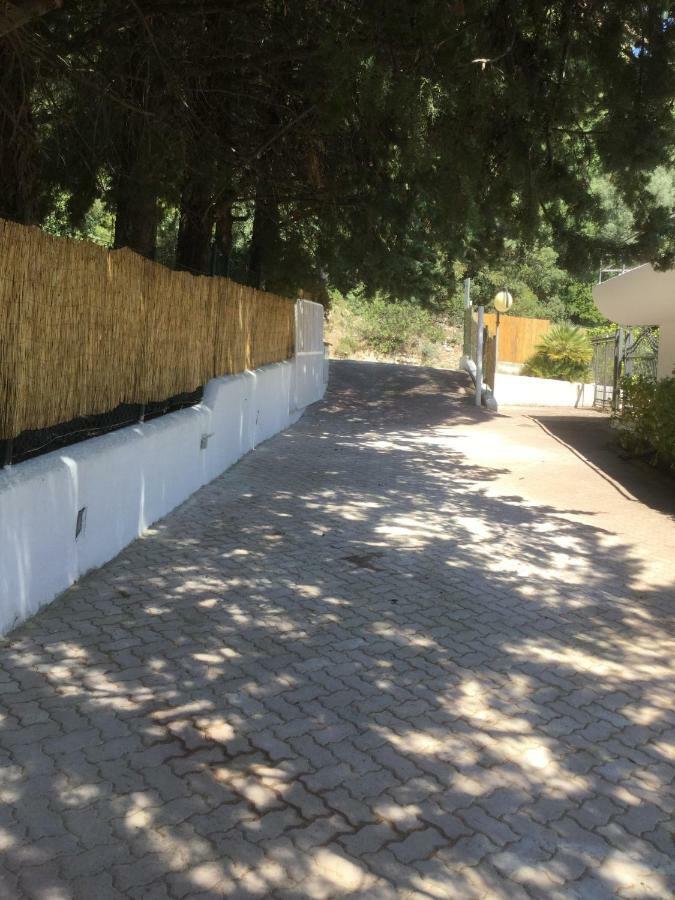 Residence I Faraglioni Mattinata Luaran gambar