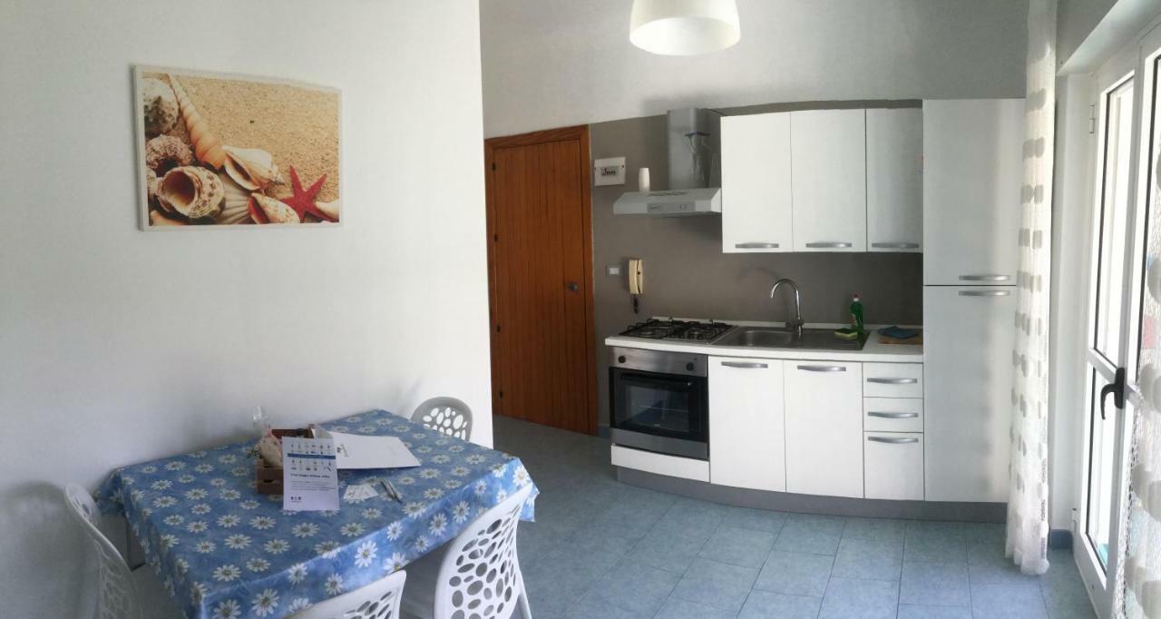 Residence I Faraglioni Mattinata Luaran gambar